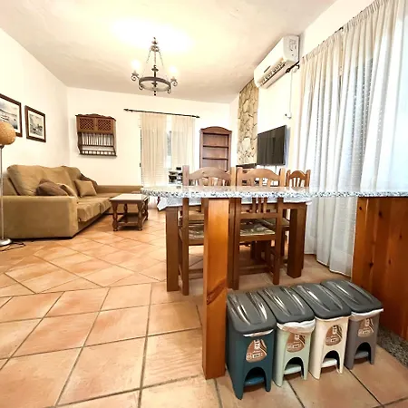 Holiday home Fuente Del Gallo Nomada *